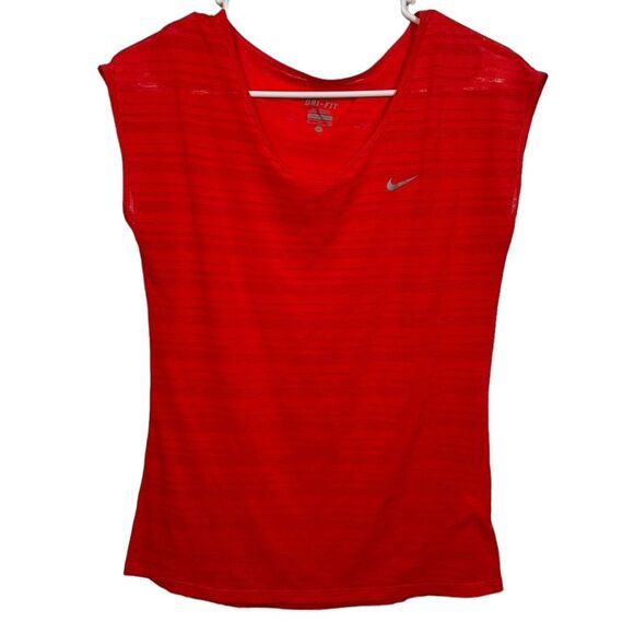 Nike Dri-Fit Red Cap Sleeve Lightweight Athletic T-Shirt - Picture 1 of 4